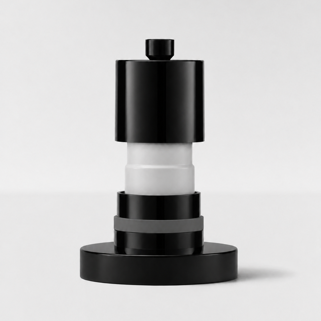 PorePlus filtered showerhead in Black, spray face